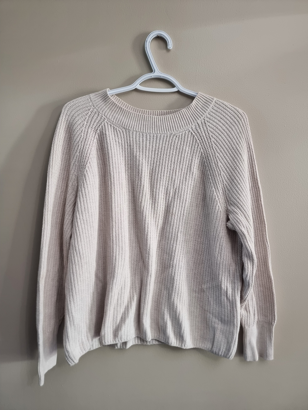Banana Republic Soft Cream Ribbed Crewneck Sweater